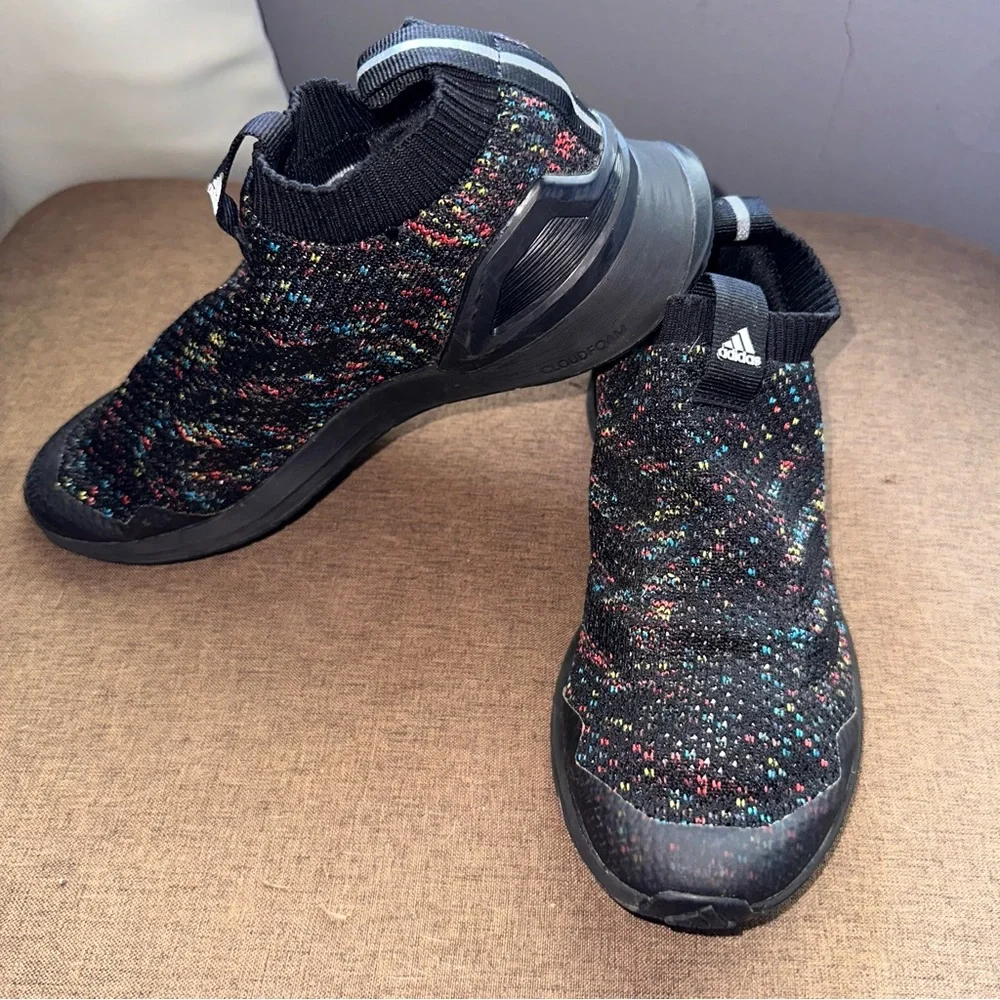 Adidas Nylon Slip Ons, Girls size 4, NWOB! - Picture 5 of 6